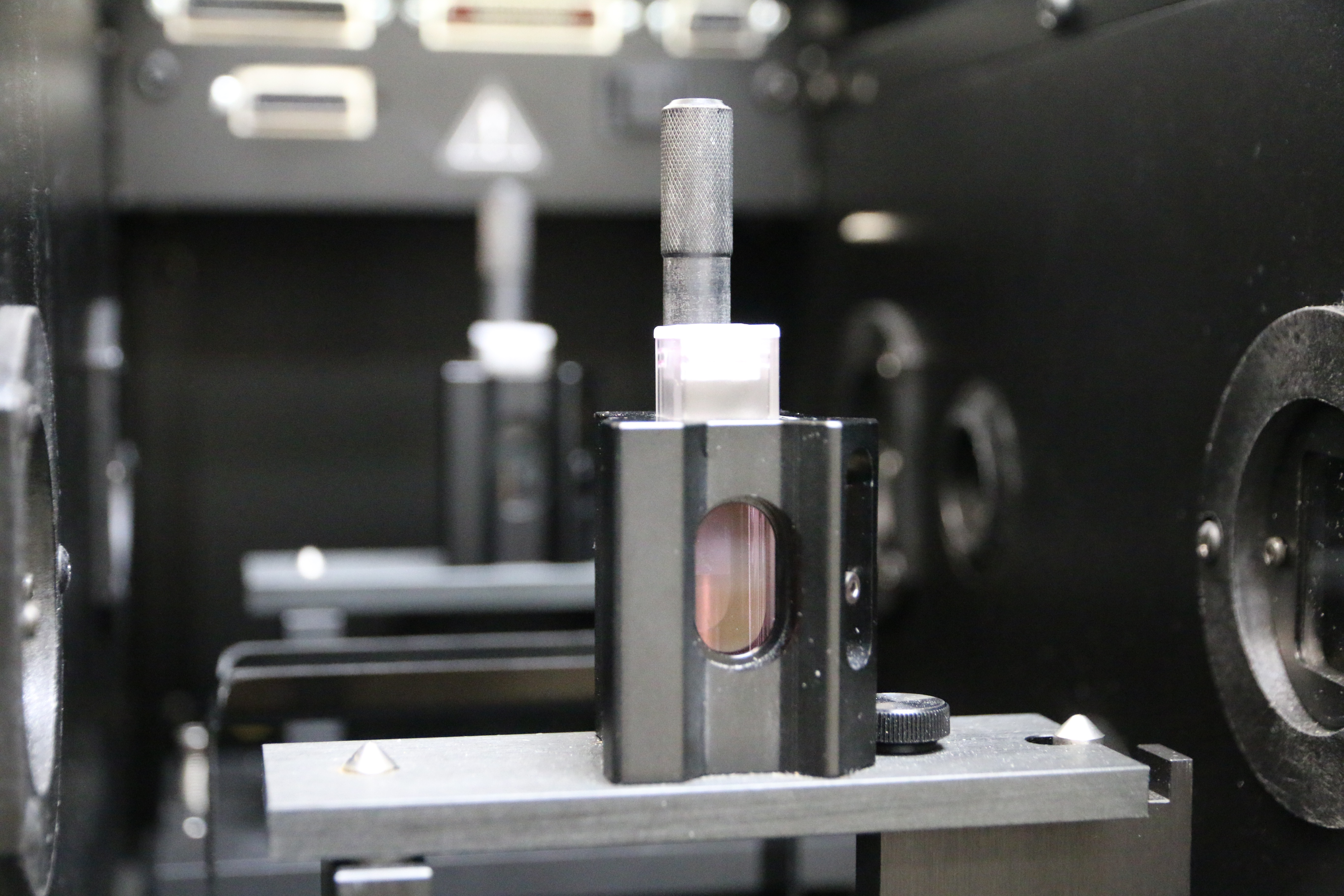 Cary 5000 UV-Vis-NIR Inside