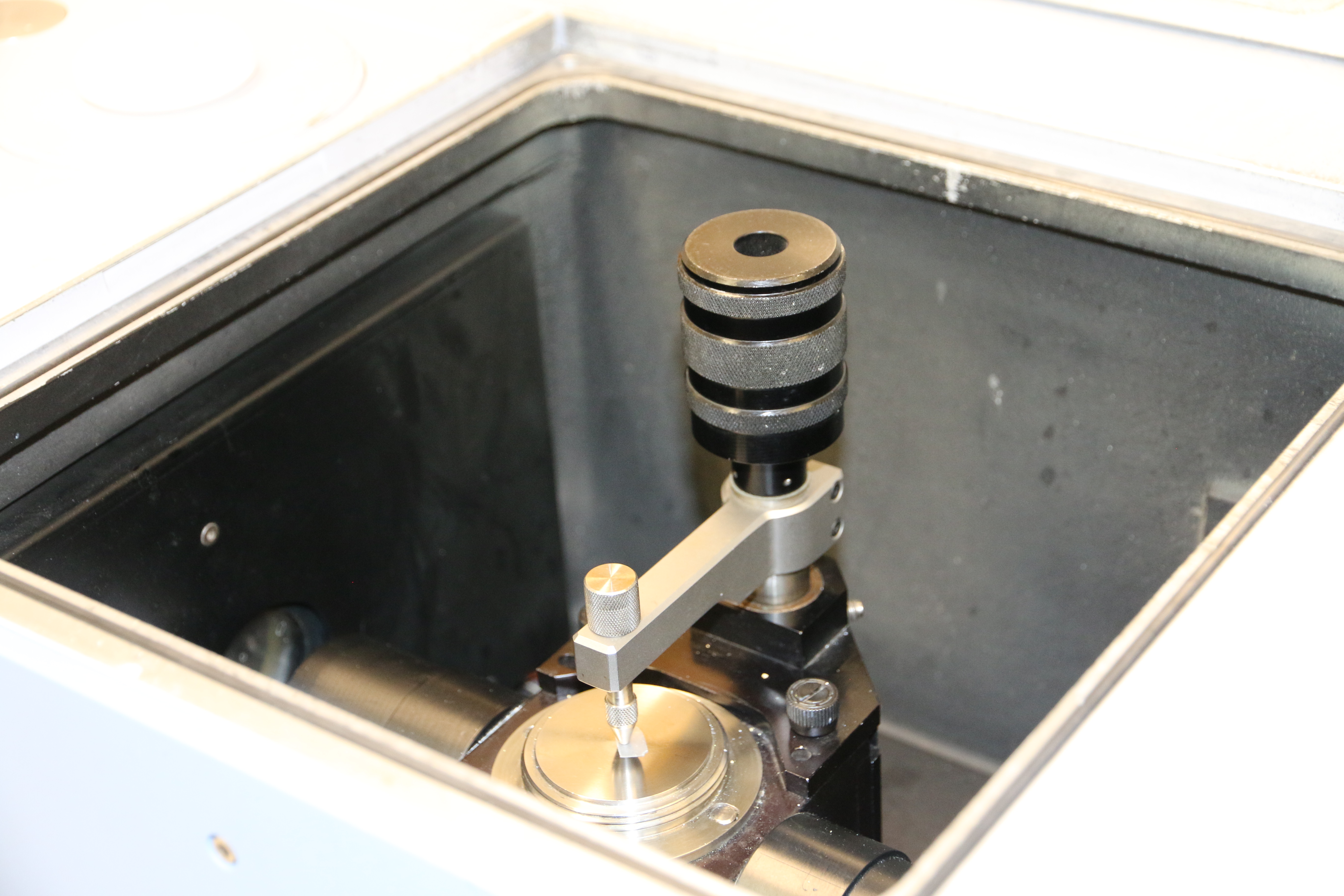 Vertex FT-IR spectrometer sample compartment with ATR accessory