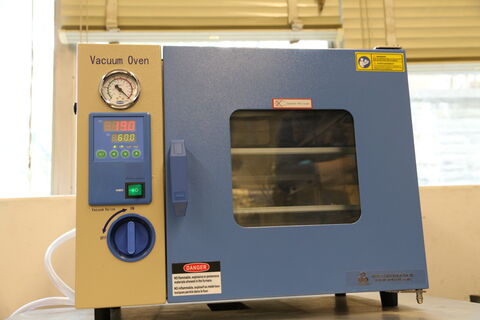 MTI Vacuum Oven