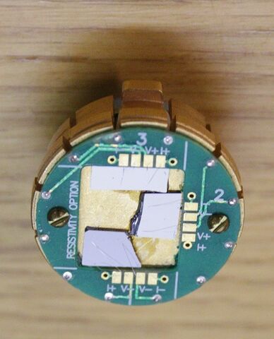 Thin film samples mounted on PPMS puck